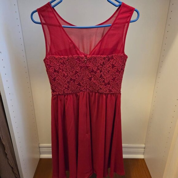 JACOB Red Lace Dress - Picture 2 of 4